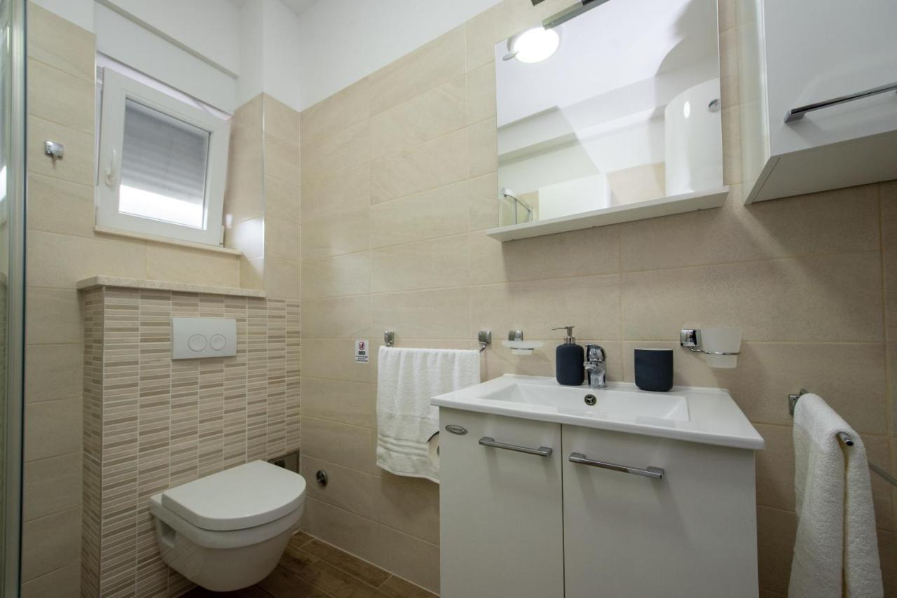 Apartment Miss Tina Трогир Экстерьер фото