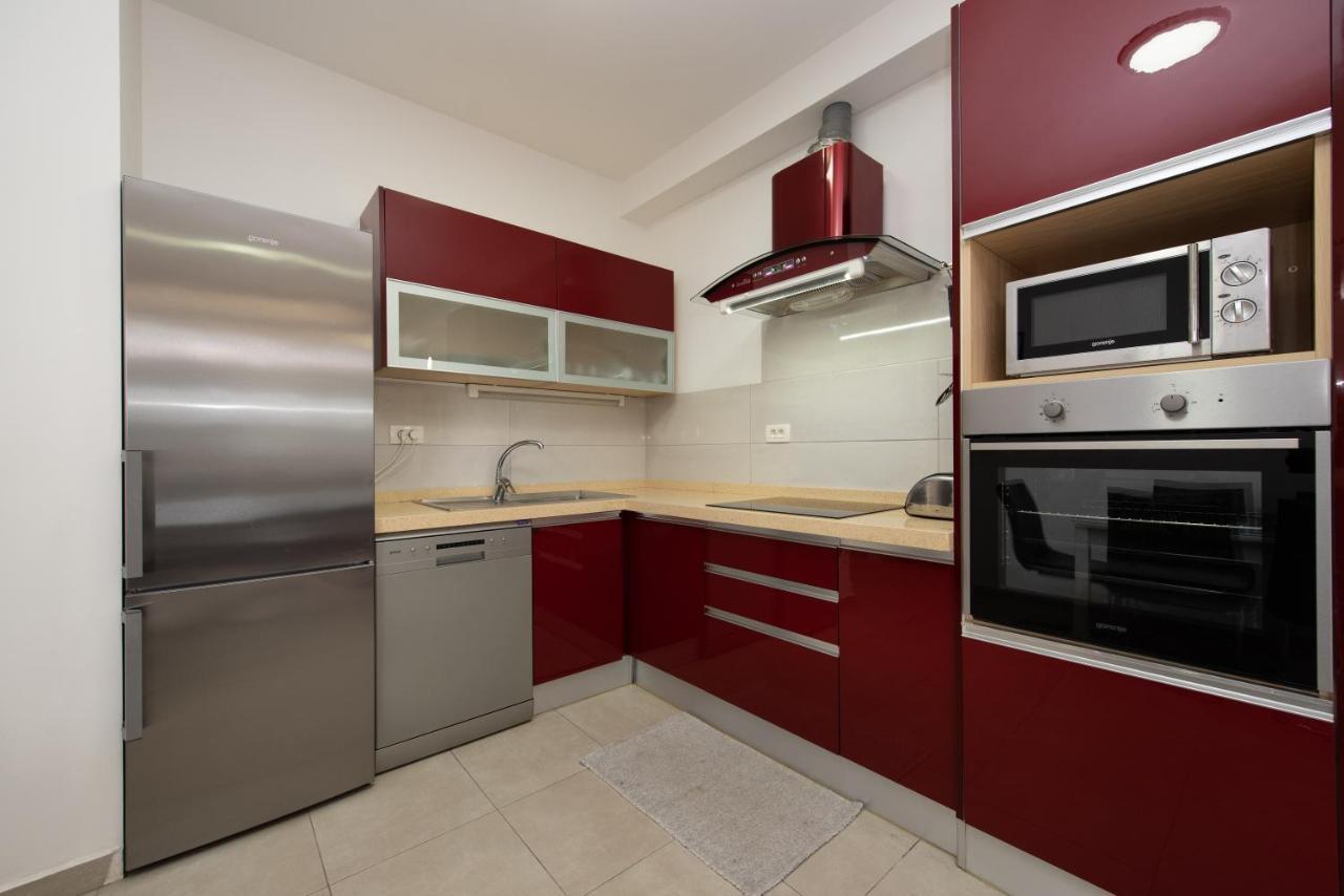 Apartment Miss Tina Трогир Экстерьер фото