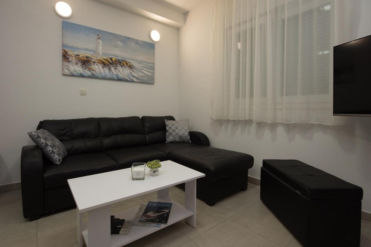 Apartment Miss Tina Трогир Экстерьер фото